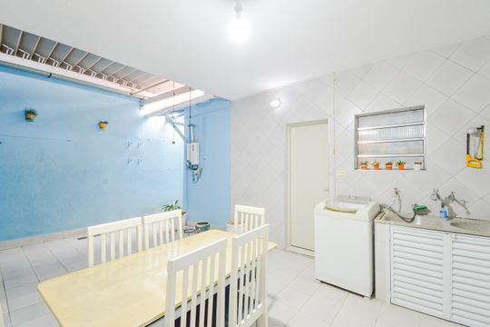 Área de Serviço de casa para alugar com 2 quartos, 80m² em Jardim Bandeirantes, Guarulhos
