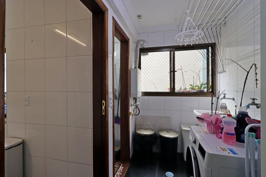 Área de Serviço de apartamento à venda com 3 quartos, 145m² em Vila Valparaíso, Santo André