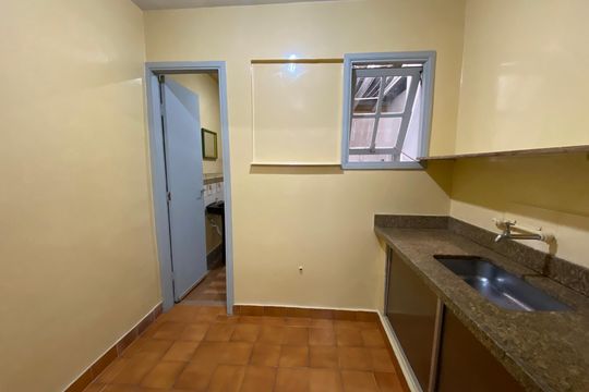Cozinha de casa para alugar com 1 quarto, 30m² em Jaguaré, São Paulo