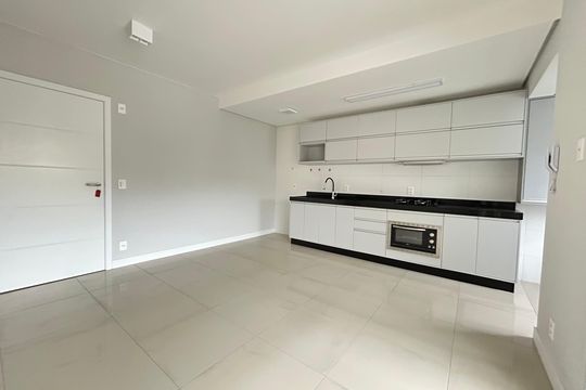 Sala de apartamento para alugar com 2 quartos, 80m² em Itacorubi, Florianópolis