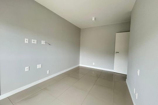 Suíte de apartamento para alugar com 2 quartos, 80m² em Itacorubi, Florianópolis