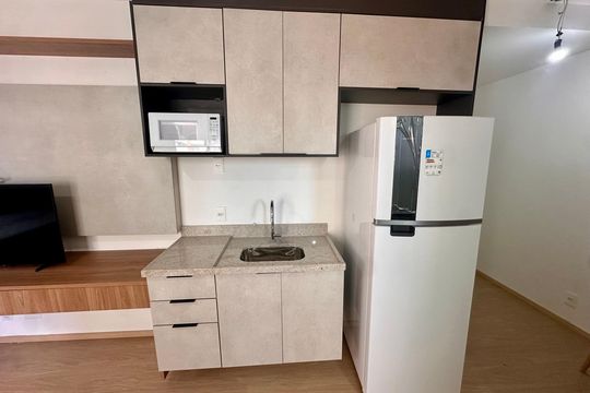 Cozinha de kitnet/studio para alugar com 1 quarto, 32m² em Brooklin, São Paulo