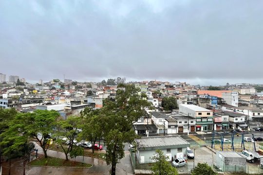 Vista da Sala de apartamento para alugar com 1 quarto, 24m² em Jardim Itacolomi, São Paulo