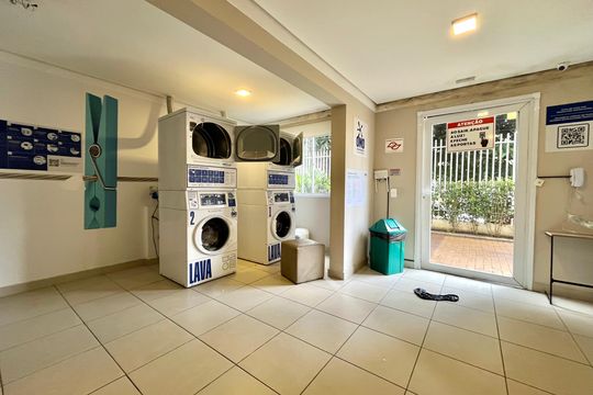 Área comum de apartamento para alugar com 1 quarto, 24m² em Jardim Itacolomi, São Paulo