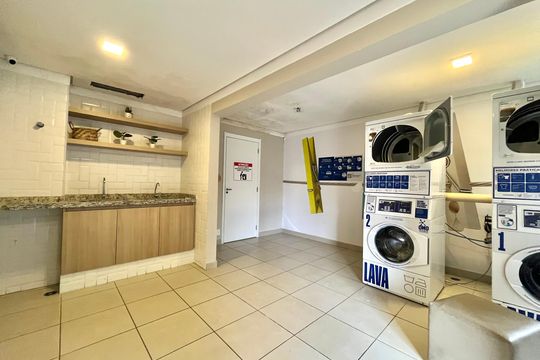 Área comum de apartamento para alugar com 1 quarto, 24m² em Jardim Itacolomi, São Paulo