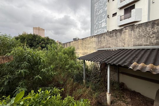 Quintal de casa à venda com 3 quartos, 300m² em Vila Galvão, Guarulhos