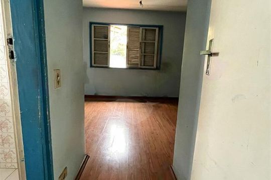 Casa à venda com 3 quartos, 200m² em Jardim Colombo, São Paulo