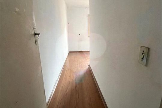Casa à venda com 3 quartos, 200m² em Jardim Colombo, São Paulo