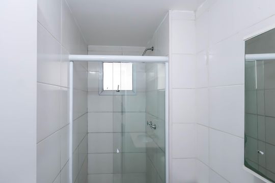 Banheiro de apartamento à venda com 2 quartos, 50m² em Cambuci, São Paulo