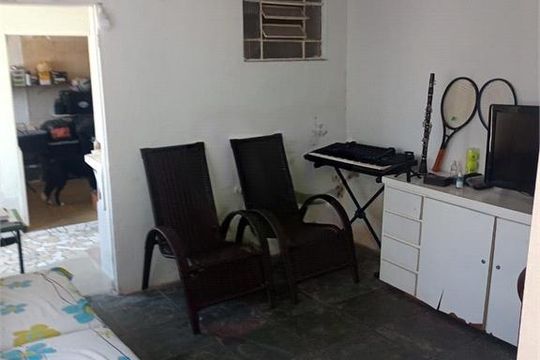 Casa à venda com 3 quartos, 60m² em Vila Nivi, São Paulo