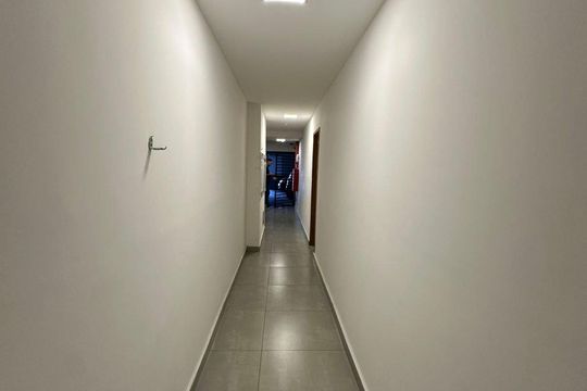 Corredor de apartamento para alugar com 2 quartos, 49m² em Vila Ré, São Paulo