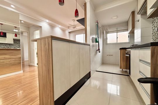 Cozinha de apartamento para alugar com 2 quartos, 56m² em Vila Sao Joao, Barueri