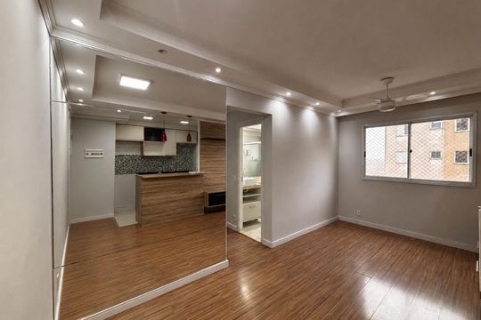 Sala de apartamento para alugar com 2 quartos, 56m² em Vila Sao Joao, Barueri