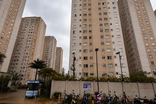 Fachada de apartamento para alugar com 2 quartos, 56m² em Vila Sao Joao, Barueri