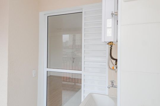 Área de Serviço de apartamento para alugar com 2 quartos, 46m² em Jardim Flor da Montanha, Guarulhos