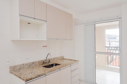Cozinha de apartamento para alugar com 2 quartos, 46m² em Jardim Flor da Montanha, Guarulhos
