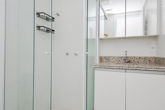 Banheiro  de apartamento para alugar com 2 quartos, 46m² em Jardim Flor da Montanha, Guarulhos