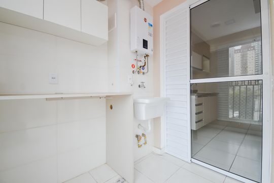 Área de Serviço de apartamento para alugar com 2 quartos, 46m² em Jardim Flor da Montanha, Guarulhos