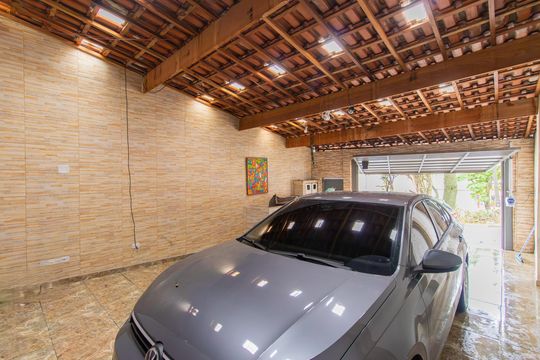 Garagem de casa para alugar com 4 quartos, 125m² em Jardim Cotia, Cotia