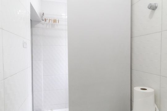 Banheiro de Serviço de casa à venda com 2 quartos, 150m² em Jardim Santana, São Paulo
