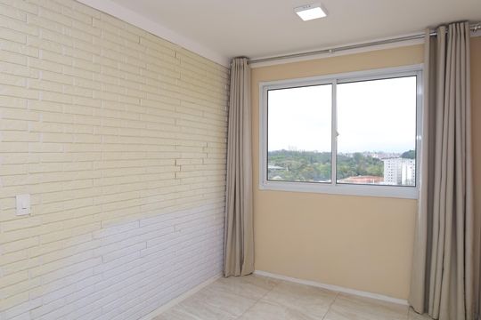 Sala de apartamento para alugar com 2 quartos, 41m² em Jardim Helian, São Paulo