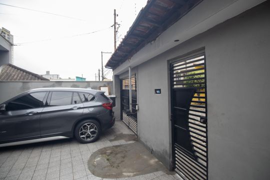 Garagem de casa à venda com 5 quartos, 290m² em Vila Augusta, Guarulhos