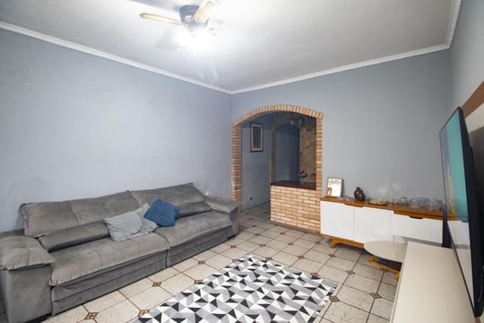 Casa à venda com 5 quartos, 290m² em Vila Augusta, Guarulhos