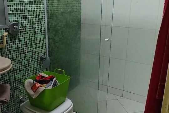 Banheiro 1 de casa à venda com 3 quartos, 200m² em Santa Barbara, Niterói