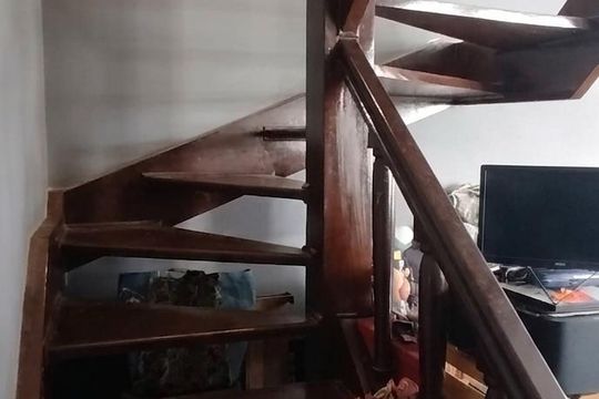 Corredor de casa à venda com 3 quartos, 200m² em Santa Barbara, Niterói