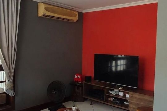 Sala de casa à venda com 3 quartos, 200m² em Santa Barbara, Niterói