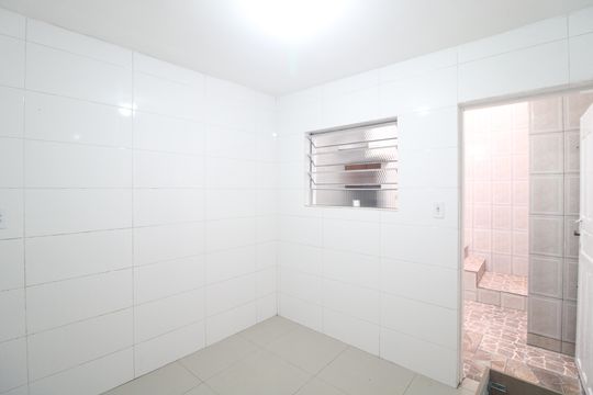 Casa para alugar com 2 quartos, 80m² em Chácara Cocaia, São Paulo