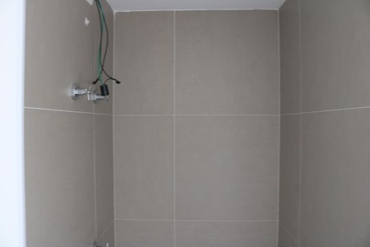 Banheiro de apartamento à venda com 1 quarto, 28m² em Perdizes, São Paulo