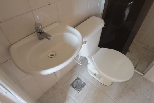 Banheiro Social de apartamento para alugar com 2 quartos, 53m² em Planalto, Belo Horizonte