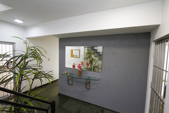 Hall de entrada de apartamento à venda com 3 quartos, 70m² em Jardim America, Belo Horizonte