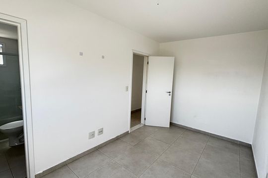 Suite de apartamento à venda com 2 quartos, 64m² em Vila Curuçá, Santo André