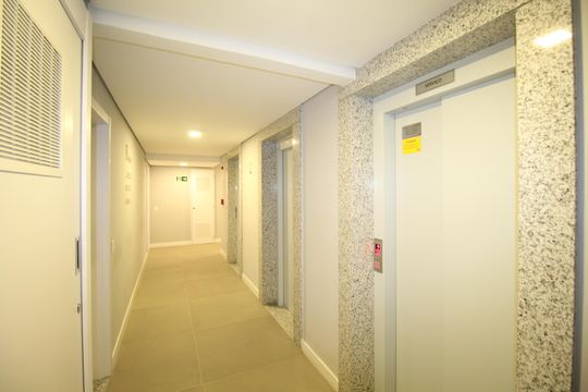 Área comum de kitnet/studio para alugar com 0 quarto, 30m² em Moinhos de Vento, Porto Alegre