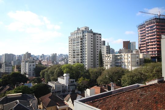 Vista de kitnet/studio para alugar com 0 quarto, 30m² em Moinhos de Vento, Porto Alegre