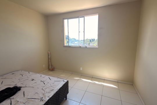 Quarto 2 de apartamento para alugar com 2 quartos, 47m² em Jardim Gramacho, Duque de Caxias