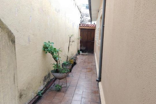 Casa à venda com 2 quartos, 115m² em Vila Romero, São Paulo