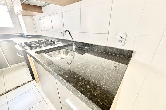 Cozinha de apartamento à venda com 2 quartos, 41m² em Vila Buenos Aires, São Paulo