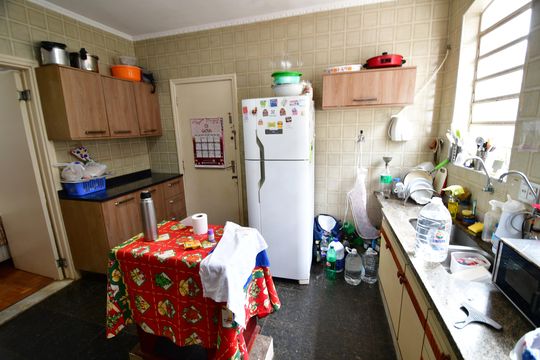 Cozinha de casa de condomínio à venda com 3 quartos, 483m² em Conjunto Habitacional Vila Santana (sousas), Campinas