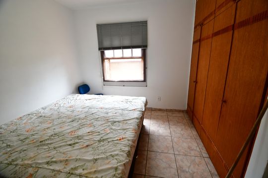 Quarto 2 de casa de condomínio à venda com 3 quartos, 483m² em Conjunto Habitacional Vila Santana (sousas), Campinas