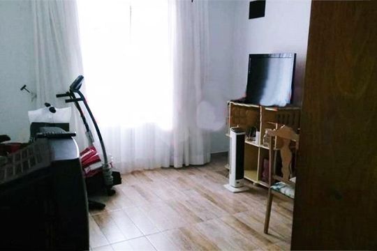 Casa à venda com 3 quartos, 230m² em Vila Mazzei, São Paulo