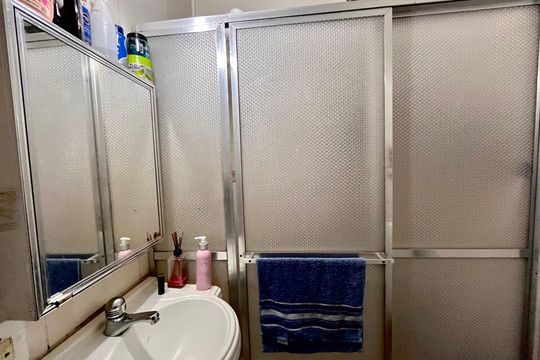 Banheiro de apartamento à venda com 1 quarto, 36m² em Copacabana, Rio de Janeiro