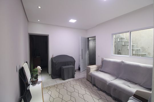 Sala de casa para alugar com 2 quartos, 180m² em Vila do Castelo, São Paulo