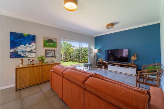 Sala de casa de condomínio à venda com 3 quartos, 176m² em Vale Azul, Jundiaí