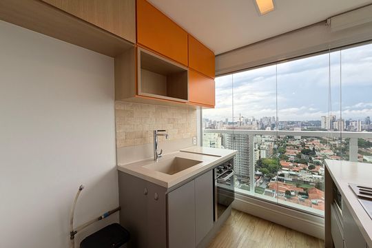 Cozinha de apartamento para alugar com 1 quarto, 44m² em Brooklin, São Paulo