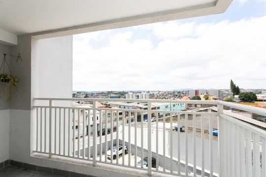 Varanda da Sala de apartamento para alugar com 2 quartos, 48m² em Jardim das Oliveiras, São Paulo