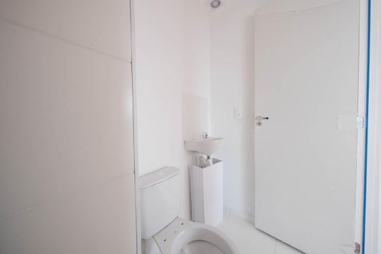 Banheiro de apartamento para alugar com 2 quartos, 36m² em Jardim Danfer, São Paulo