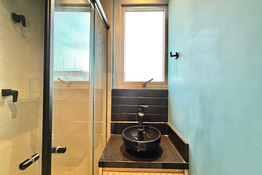 Banheiro  de kitnet/studio para alugar com 1 quarto, 22m² em Jardim Paulista, São Paulo